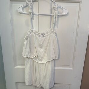 She + Sky White short tie shoulder romper size Medium